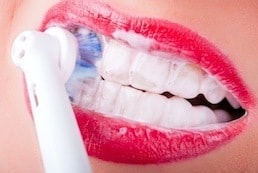 Zähne aufhellen mit Zahnpasta